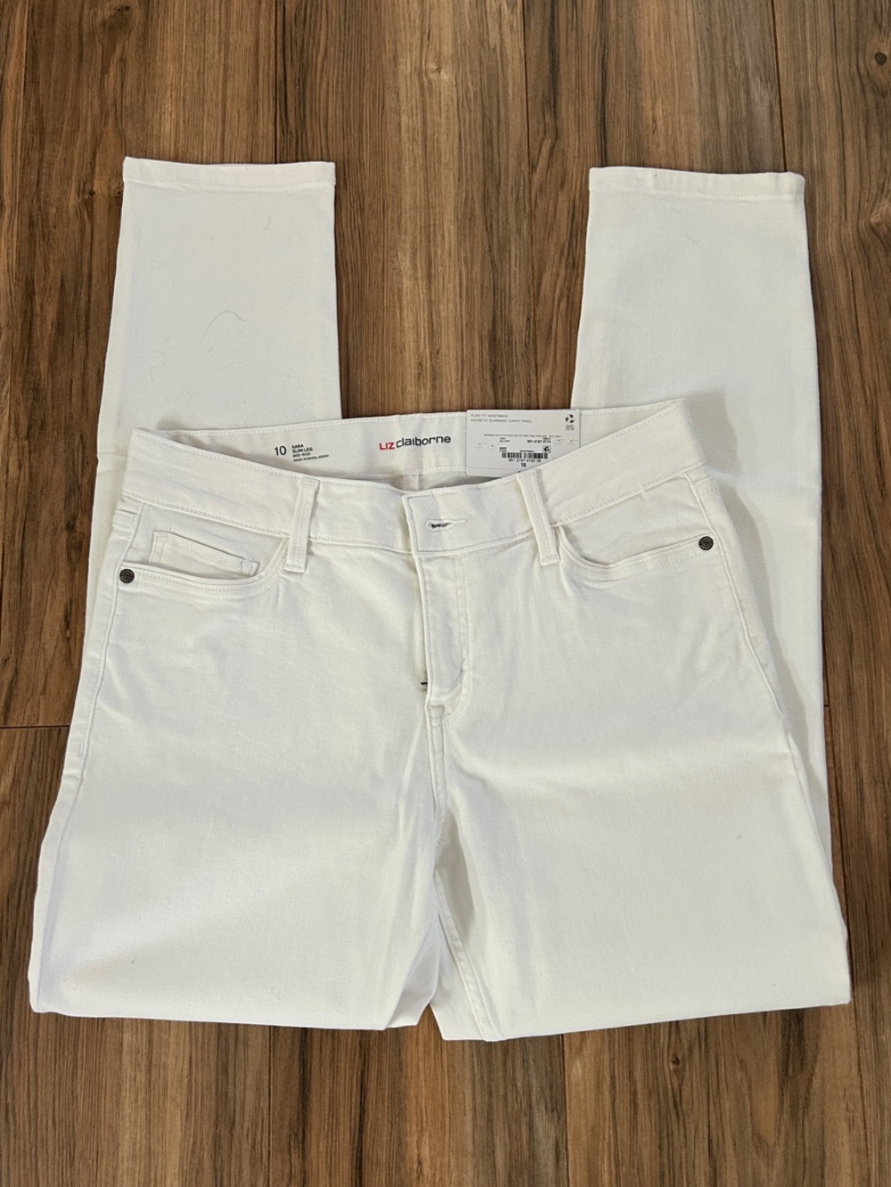Liz Claiborne White Sara Slim Leg Jeans Mid Rise Size 10